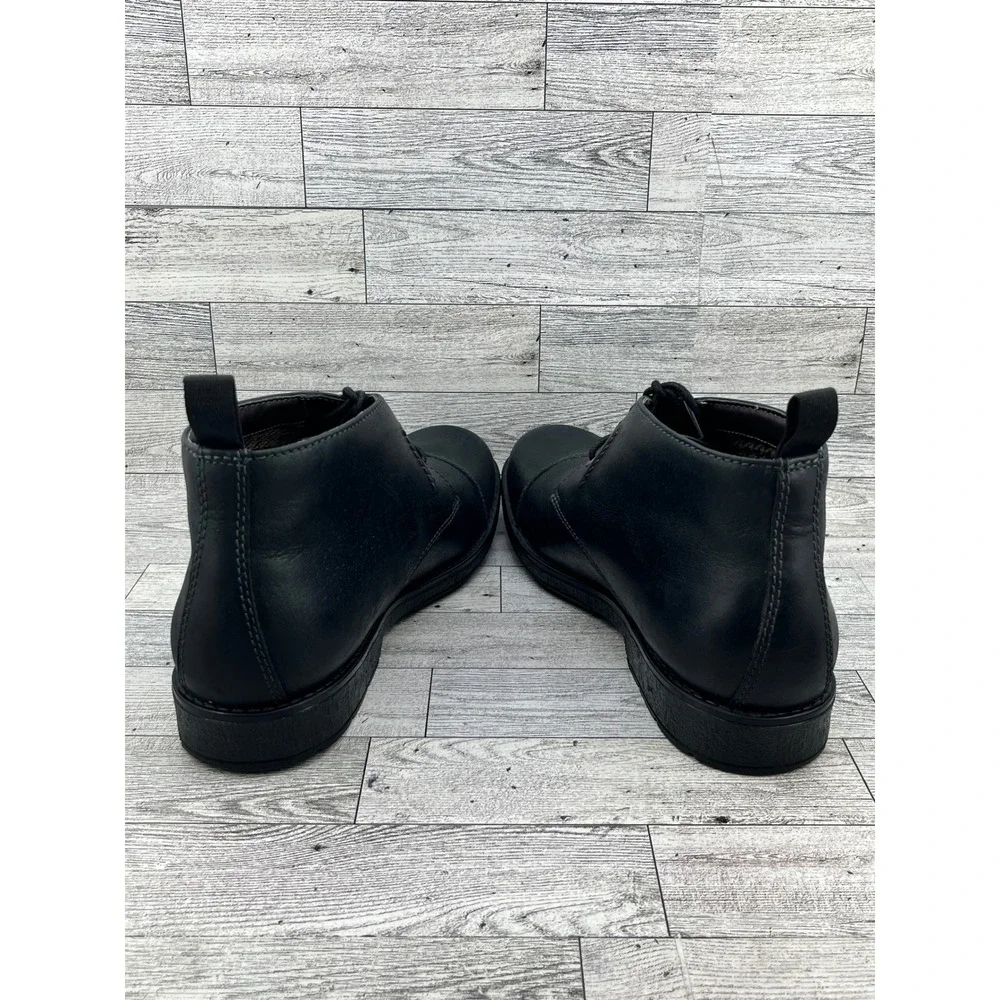 Clarks Men Black Leather Cap Toe Chukka Boots Size 9.5 M
